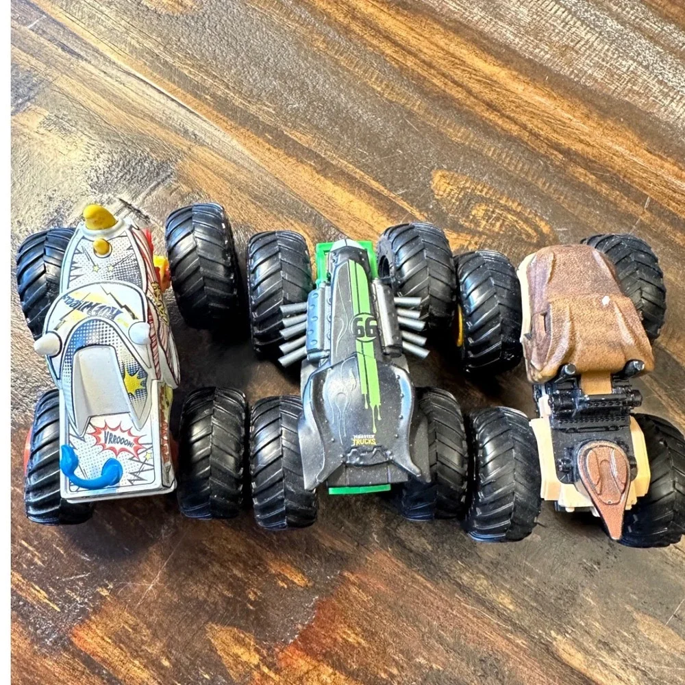 Monster Jam Truck HotWheel Lot of 3 1:64  Rhinomite Jurassic World Radical Racer